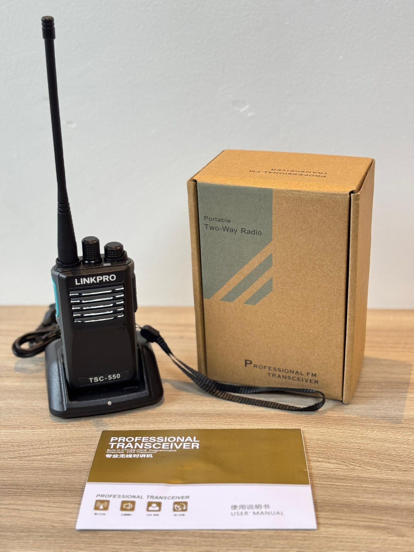 Radio Pórtatil LINKPRO PRO-550 Uhf 400-470 Mhz 10w 16 Canales